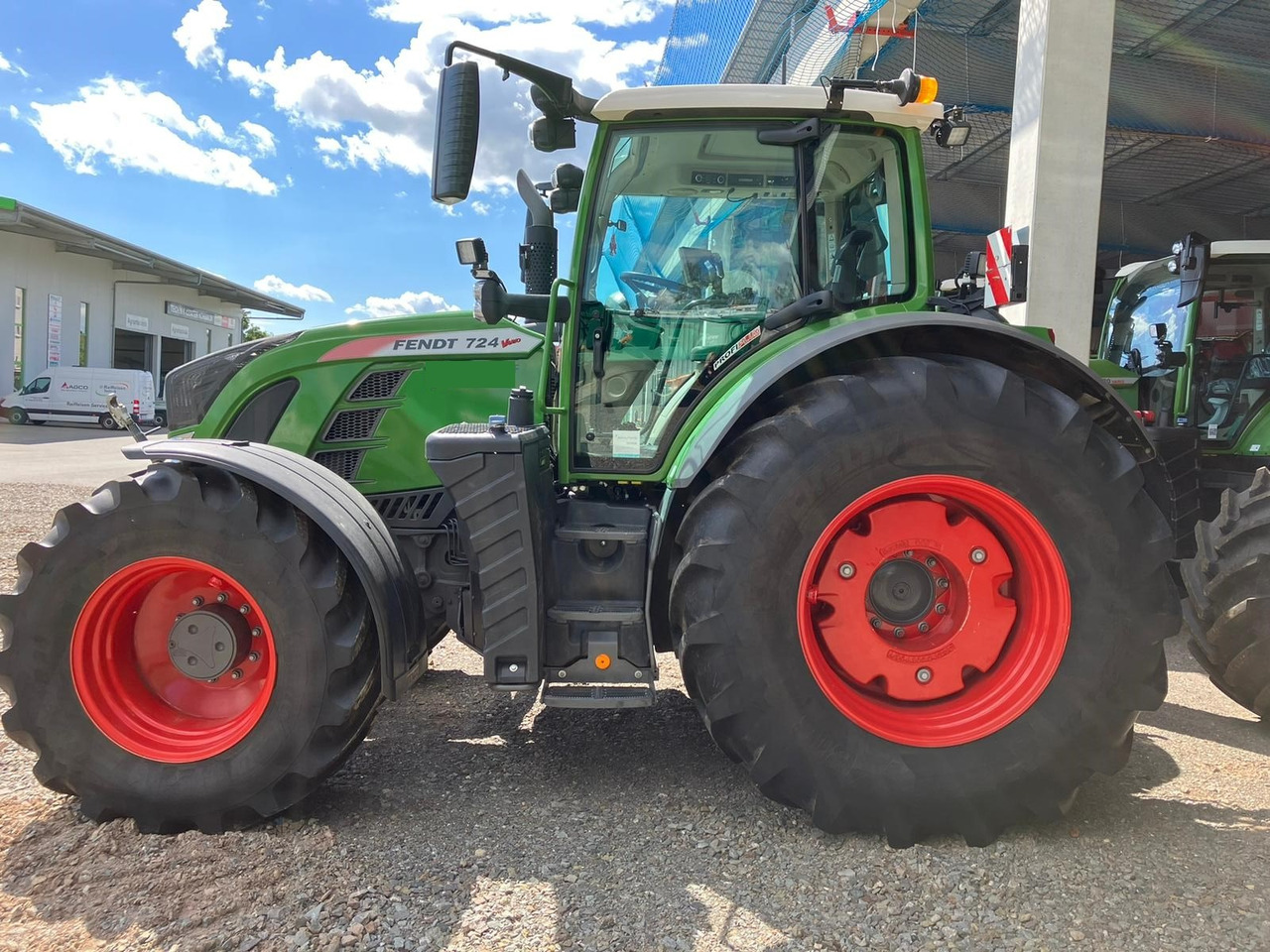 Fendt 724 Vario S4 Profi - Трактор: фото 4 Fendt 724 Vario S4 Profi - Трактор: фото 4