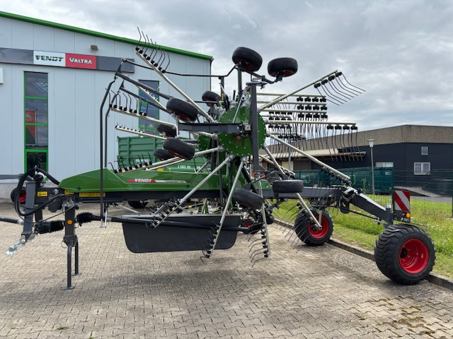 Fendt Former 860 C PRO - Сеноворошилка: фото 1 Fendt Former 860 C PRO - Сеноворошилка: фото 1