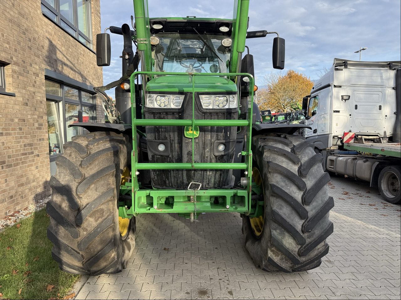 John Deere 7310R AutoPower - Трактор: фото 5 John Deere 7310R AutoPower - Трактор: фото 5