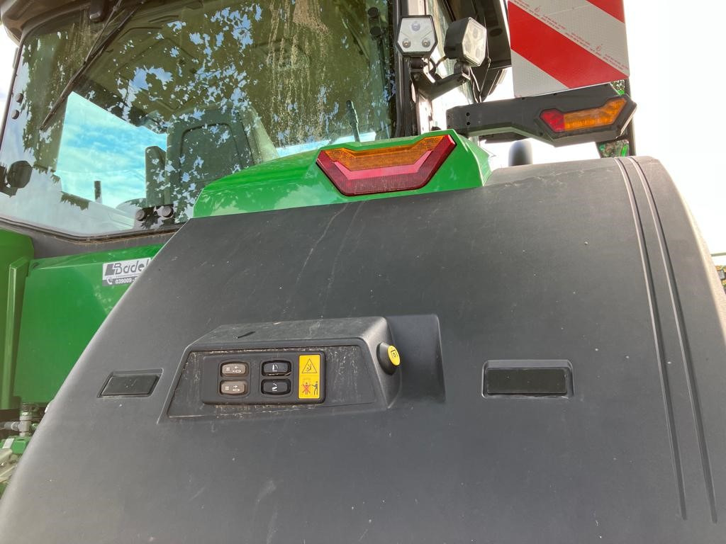 Трактор John Deere 7R 330: фото 8