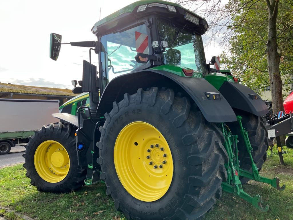Трактор John Deere 7R 330: фото 13