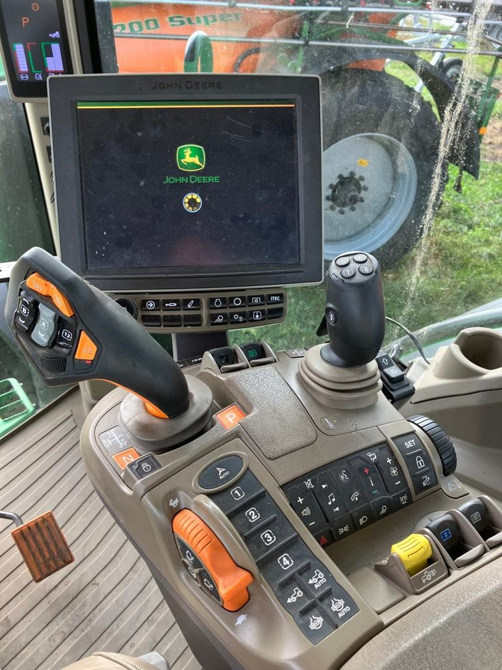 Трактор John Deere 7R 330: фото 7