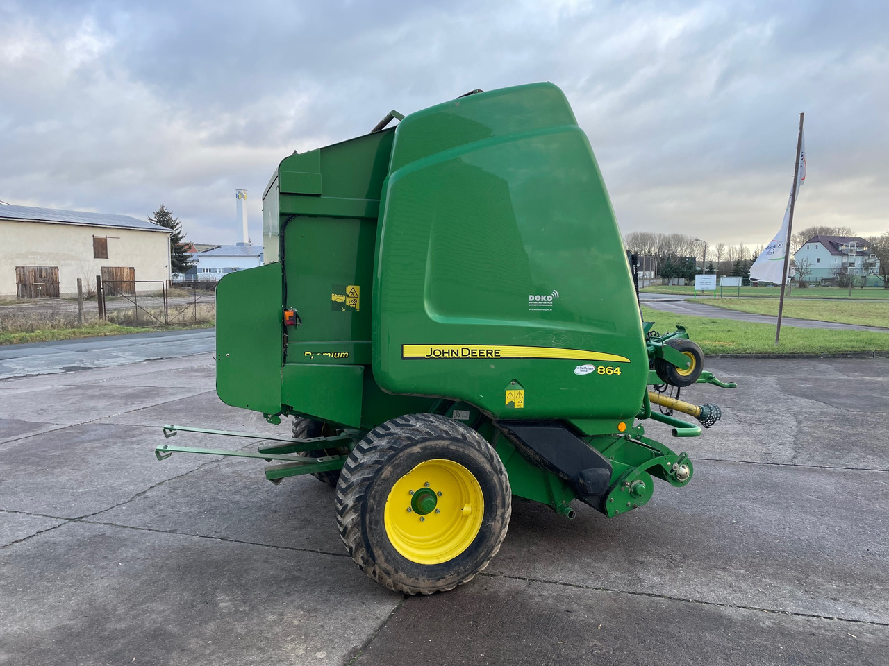 John Deere 864 Rundballenpresse - Техника для сенозаготовки: фото 5 John Deere 864 Rundballenpresse - Техника для сенозаготовки: фото 5