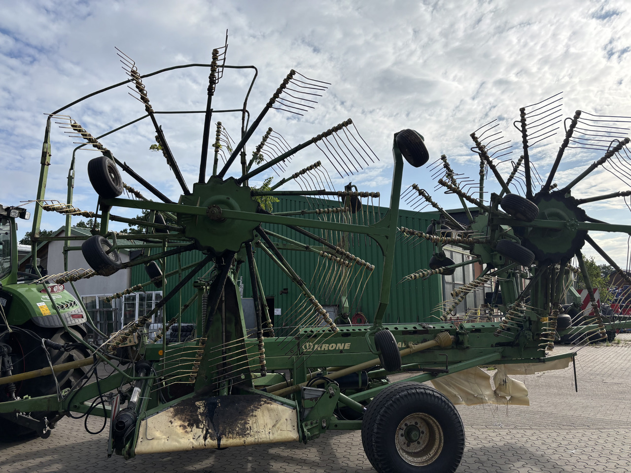 Krone Swadro Serie - Сеноворошилка: фото 5 Krone Swadro Serie - Сеноворошилка: фото 5