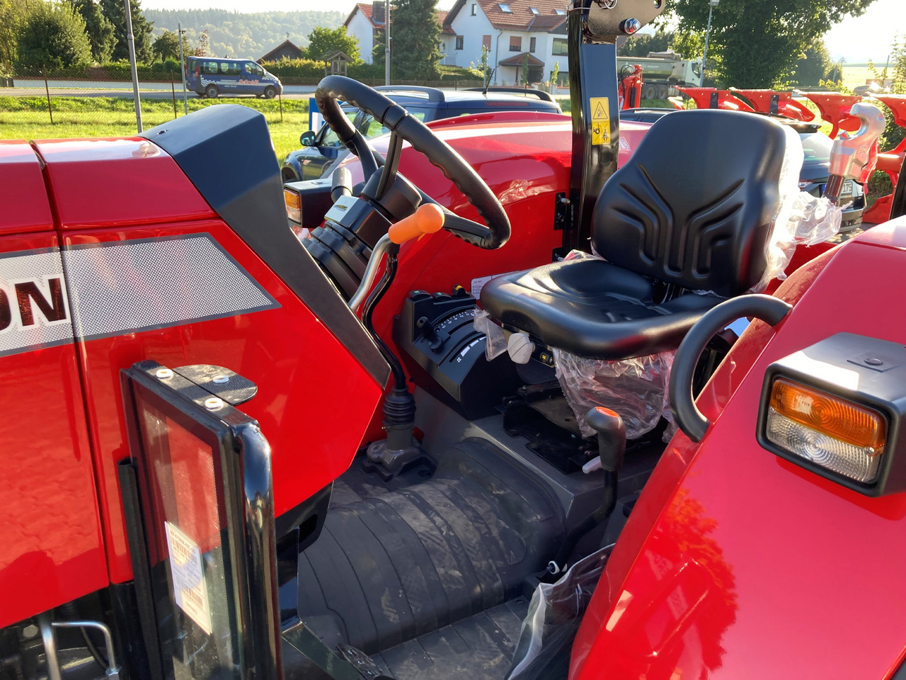 Massey Ferguson 4708 M Plattform Essential - Трактор: фото 5 Massey Ferguson 4708 M Plattform Essential - Трактор: фото 5