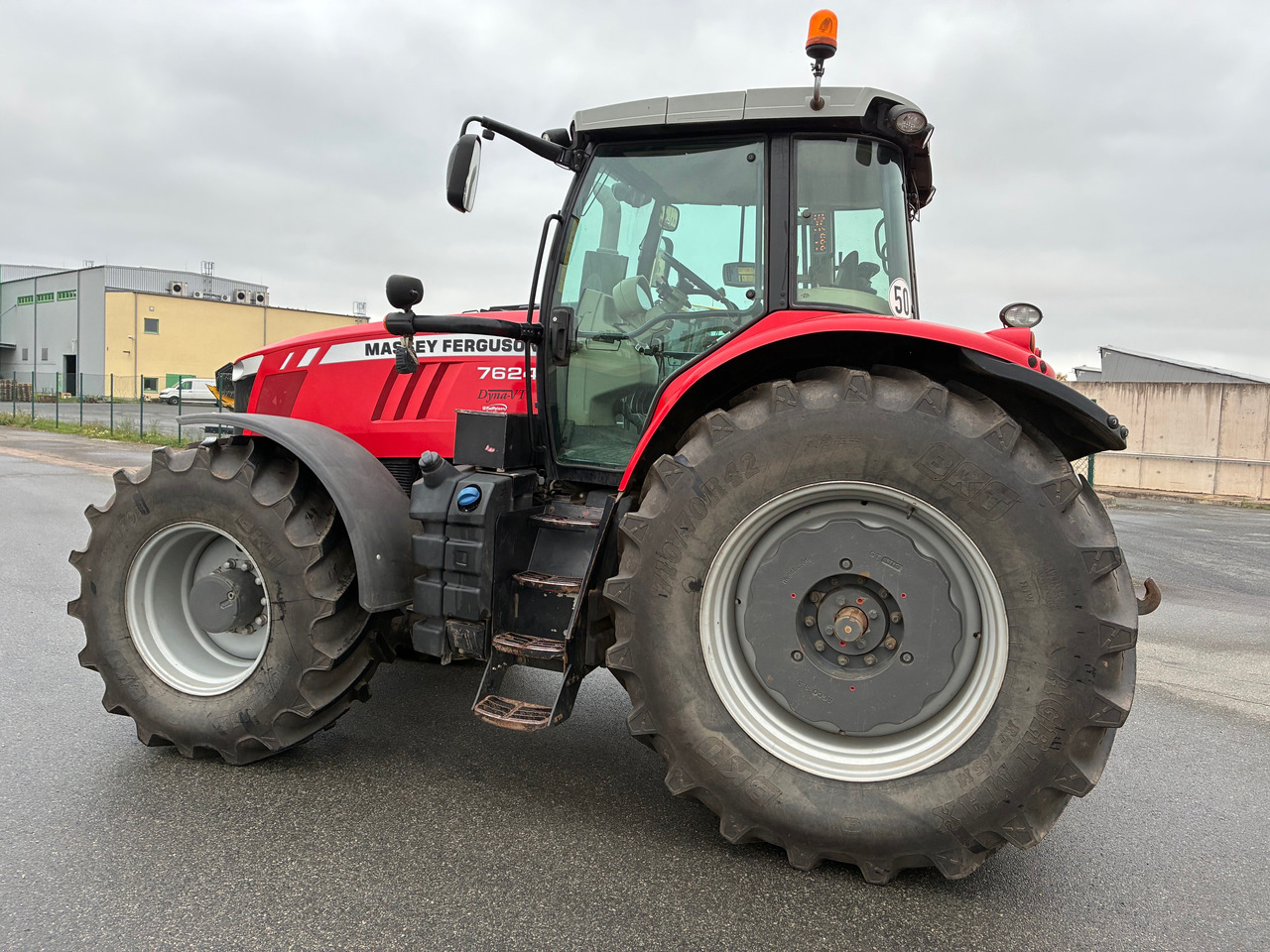 Massey Ferguson 7624 Dyna-VT - Трактор: фото 4 Massey Ferguson 7624 Dyna-VT - Трактор: фото 4