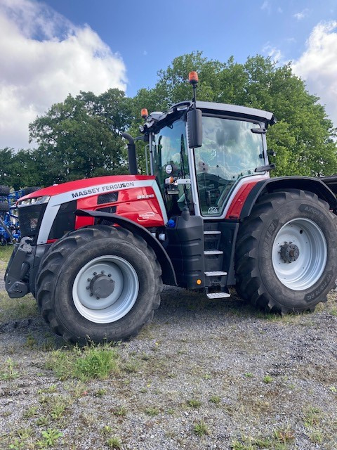 Massey Ferguson 8S.245 Dyna E-Power Excl - Трактор: фото 1 Massey Ferguson 8S.245 Dyna E-Power Excl - Трактор: фото 1