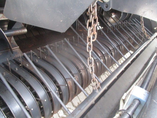 Massey Ferguson MF 716 Press-Wickel-Komb - Техника для сенозаготовки: фото 5 Massey Ferguson MF 716 Press-Wickel-Komb - Техника для сенозаготовки: фото 5