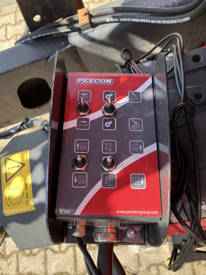 Peecon Biga 20-215 Twin Plus - Кормораздатчик: фото 3 Peecon Biga 20-215 Twin Plus - Кормораздатчик: фото 3