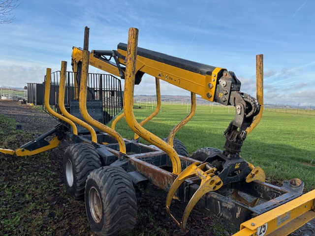 Uniforst Forstanhänger 12.49 - Лесной прицеп: фото 3 Uniforst Forstanhänger 12.49 - Лесной прицеп: фото 3