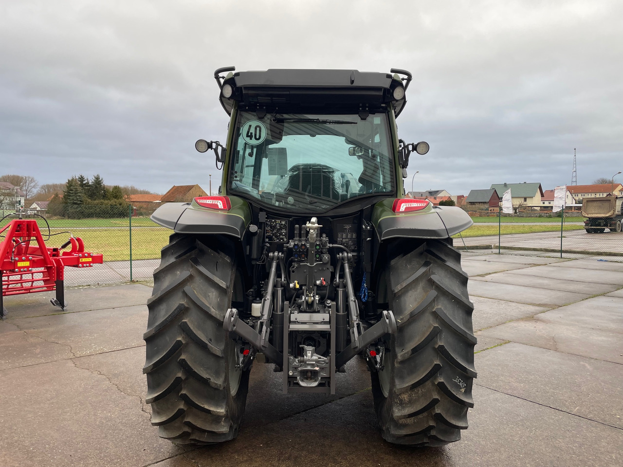 Valtra A105MH4 2B0 - Трактор: фото 4 Valtra A105MH4 2B0 - Трактор: фото 4