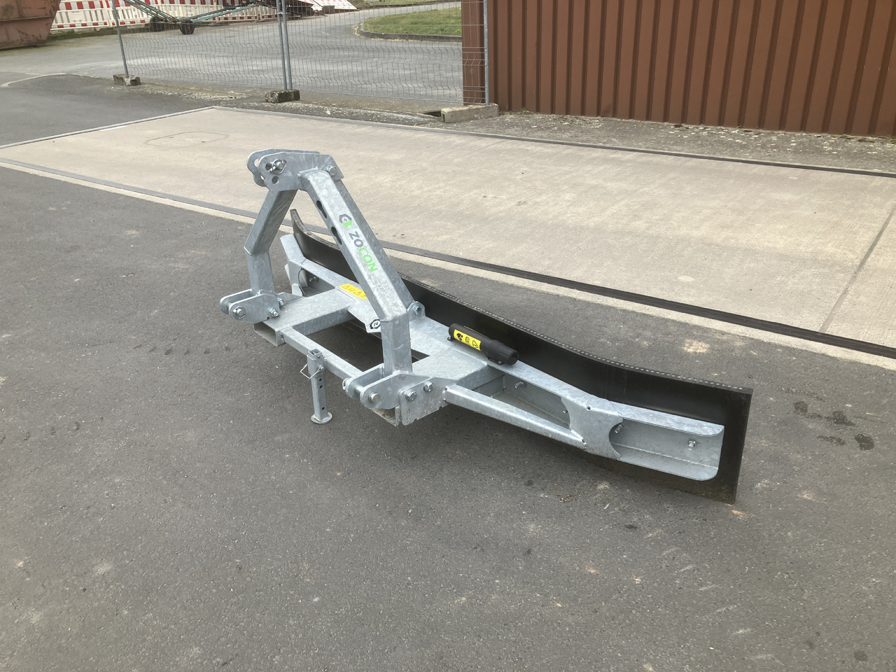 Zocon Budget Gummischieber 270 Dreip - Инвентарь для животноводства: фото 3 Zocon Budget Gummischieber 270 Dreip - Инвентарь для животноводства: фото 3