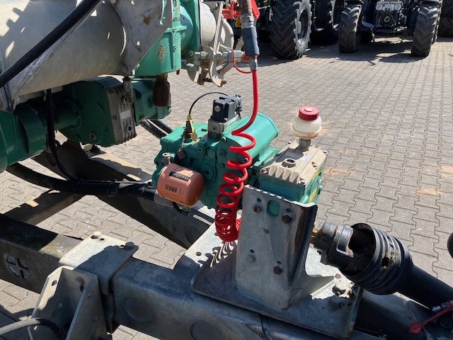 Zunhammer SKE 18,5 PU Pumptankwagen - Техника для внесения удобрений: фото 4 Zunhammer SKE 18,5 PU Pumptankwagen - Техника для внесения удобрений: фото 4