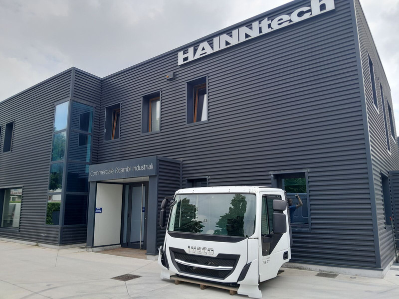 Iveco Trakker E6 - Кабина и интерьер для Грузовиков: фото 2 Iveco Trakker E6 - Кабина и интерьер для Грузовиков: фото 2