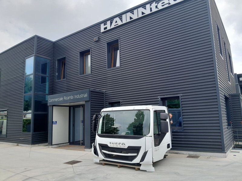 Iveco Trakker E6 - Кабина и интерьер для Грузовиков: фото 1 Iveco Trakker E6 - Кабина и интерьер для Грузовиков: фото 1
