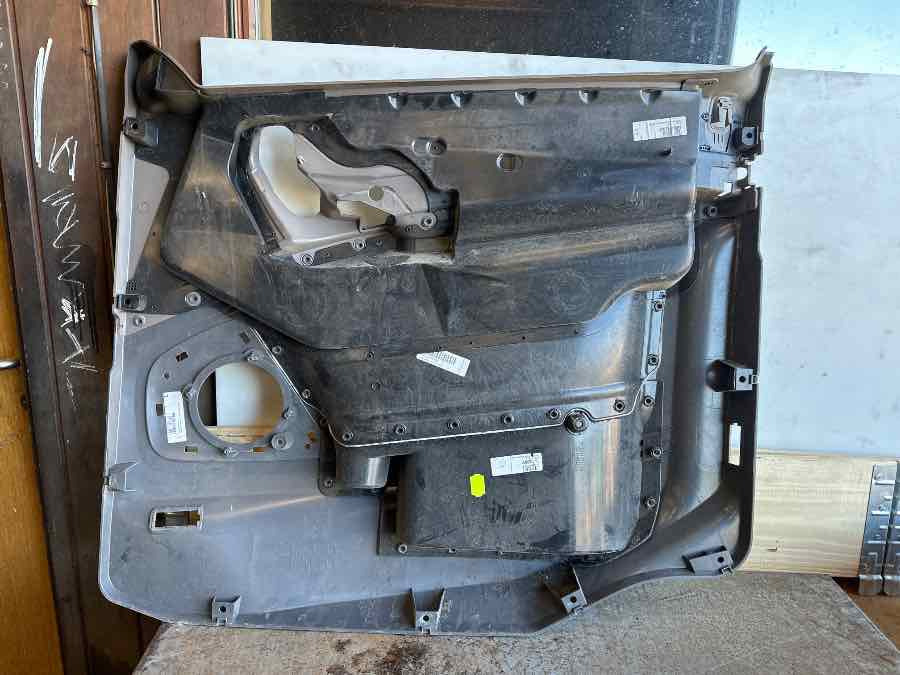DAF DOOR PANEL 2108985 - Кабина и интерьер для Грузовиков: фото 2 DAF DOOR PANEL 2108985 - Кабина и интерьер для Грузовиков: фото 2