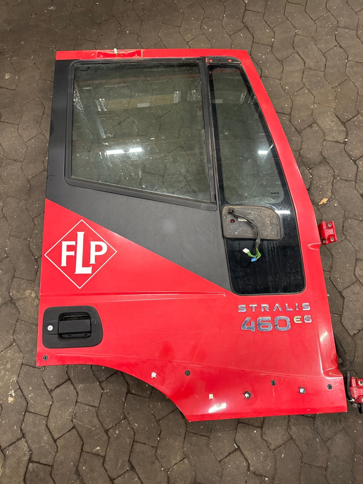 IVECO STRALIS DOOR RIGHT 504232501 - Кабина и интерьер для Грузовиков: фото 1 IVECO STRALIS DOOR RIGHT 504232501 - Кабина и интерьер для Грузовиков: фото 1
