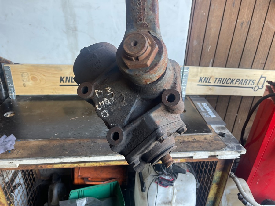 MERCEDES LS8 STEERING GEAR  A9404600100 - Рулевое управление для Грузовиков: фото 1 MERCEDES LS8 STEERING GEAR  A9404600100 - Рулевое управление для Грузовиков: фото 1