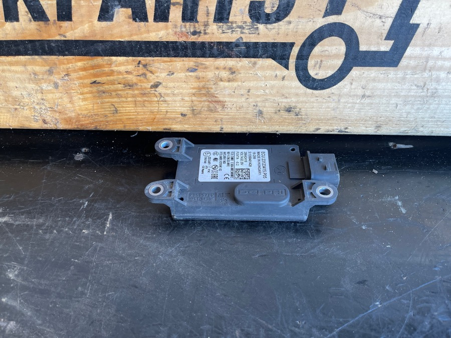 VOLVO RADAR / SENSOR 23149606 - Электрическая система для Грузовиков: фото 2 VOLVO RADAR / SENSOR 23149606 - Электрическая система для Грузовиков: фото 2