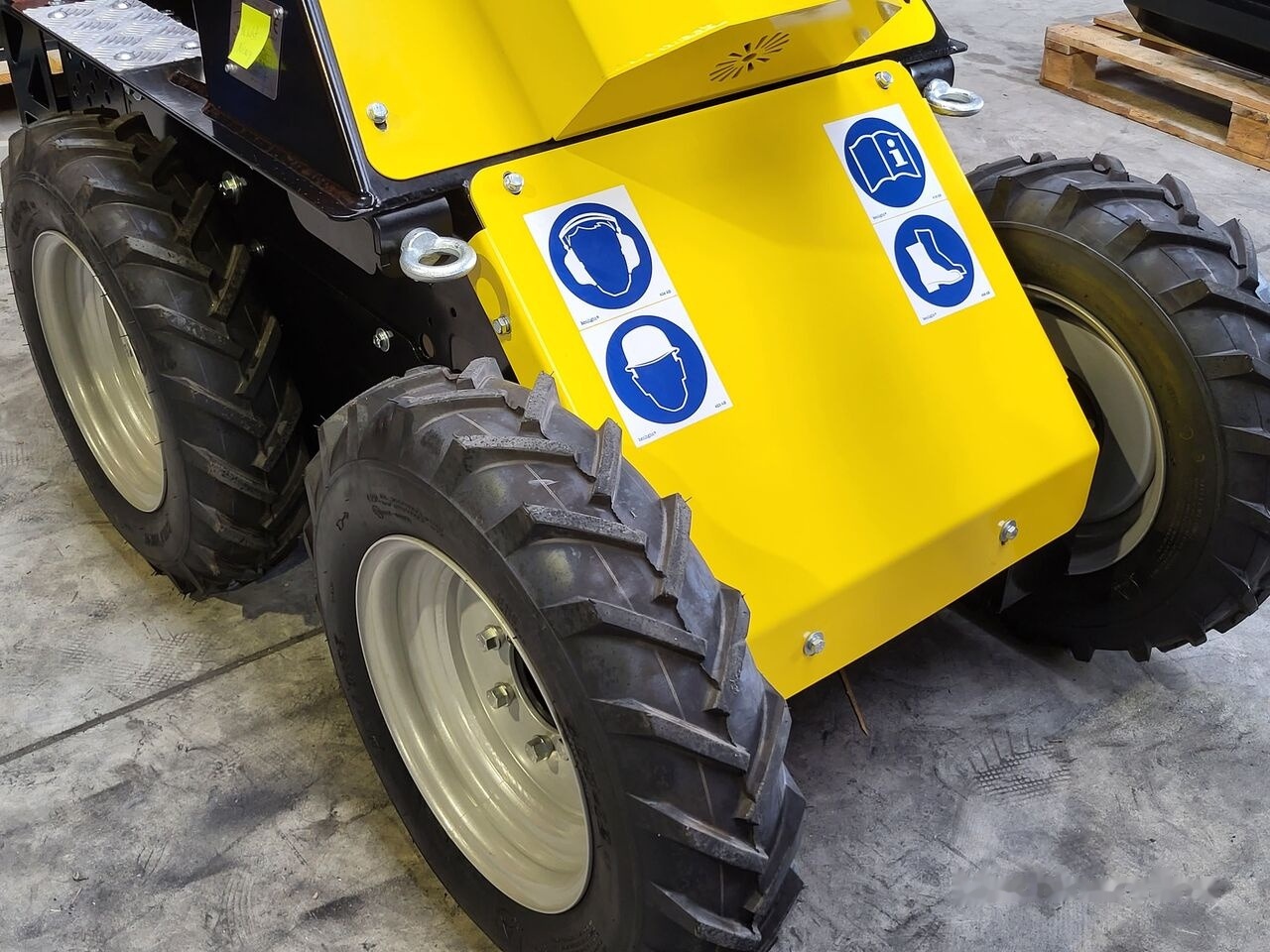 Новый Мини-погрузчик с бортовым поворотом Tur Poland N520 Miniradlader Mini Hoflader Mini Lader: фото 24