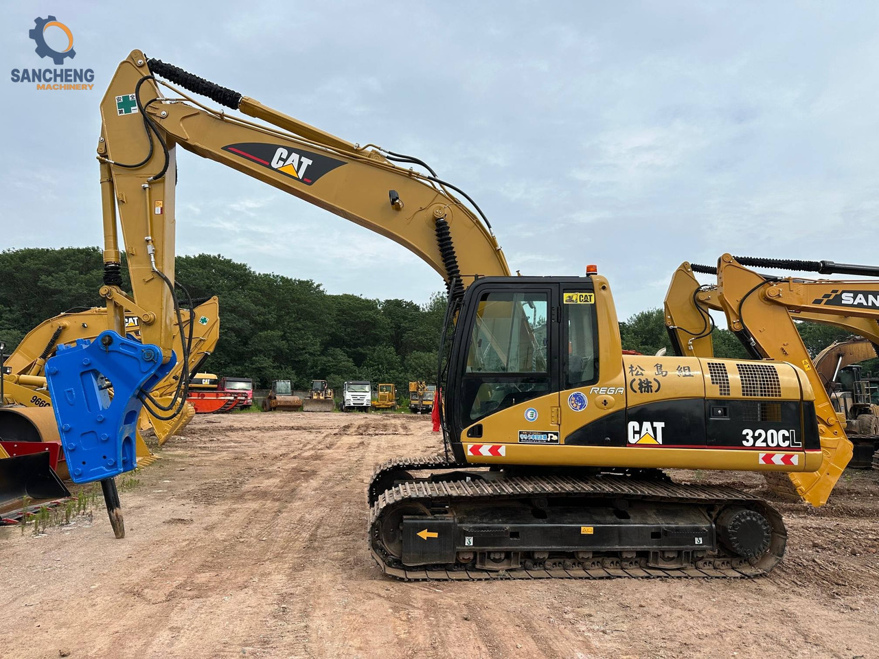 CAT 320CL with hammer - Гусеничный экскаватор: фото 4 CAT 320CL with hammer - Гусеничный экскаватор: фото 4