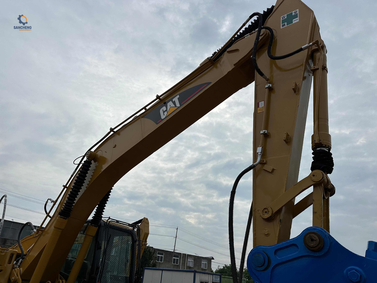 CAT 320CL with hammer - Гусеничный экскаватор: фото 5 CAT 320CL with hammer - Гусеничный экскаватор: фото 5