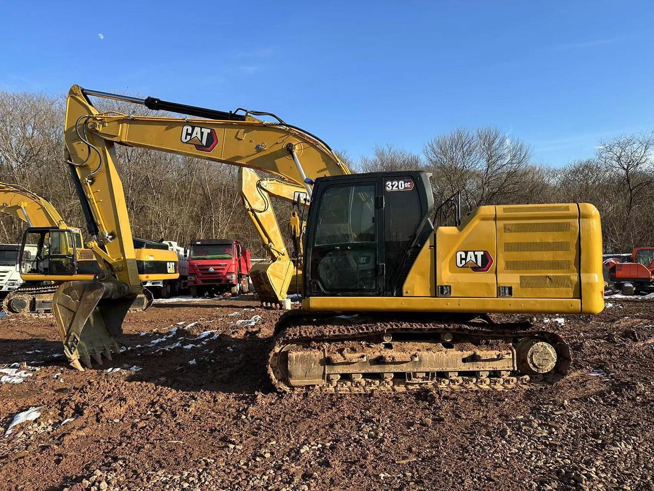 CAT 320GC - Гусеничный экскаватор: фото 2 CAT 320GC - Гусеничный экскаватор: фото 2