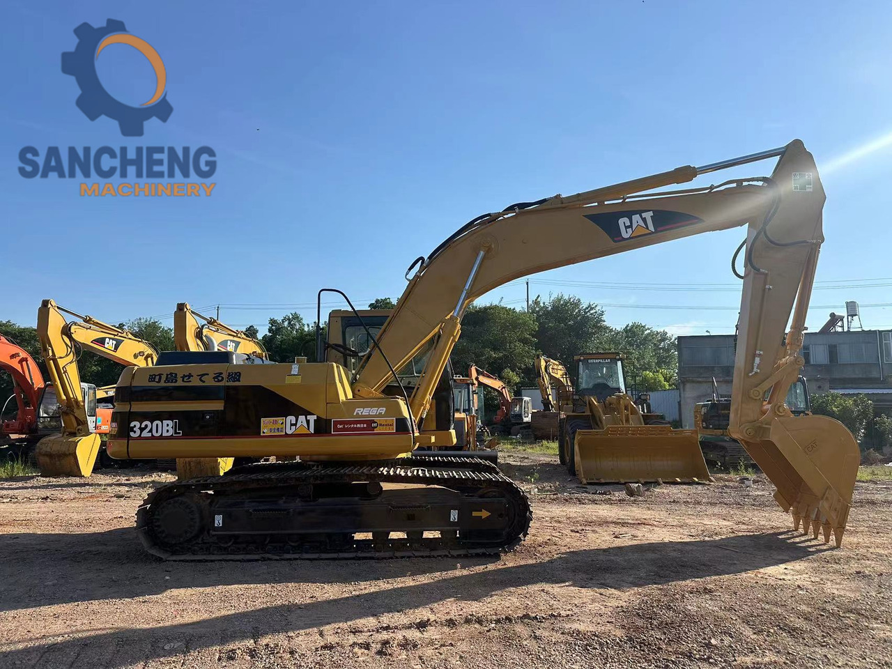 CATERPILLAR 320BL - Гусеничный экскаватор: фото 2 CATERPILLAR 320BL - Гусеничный экскаватор: фото 2