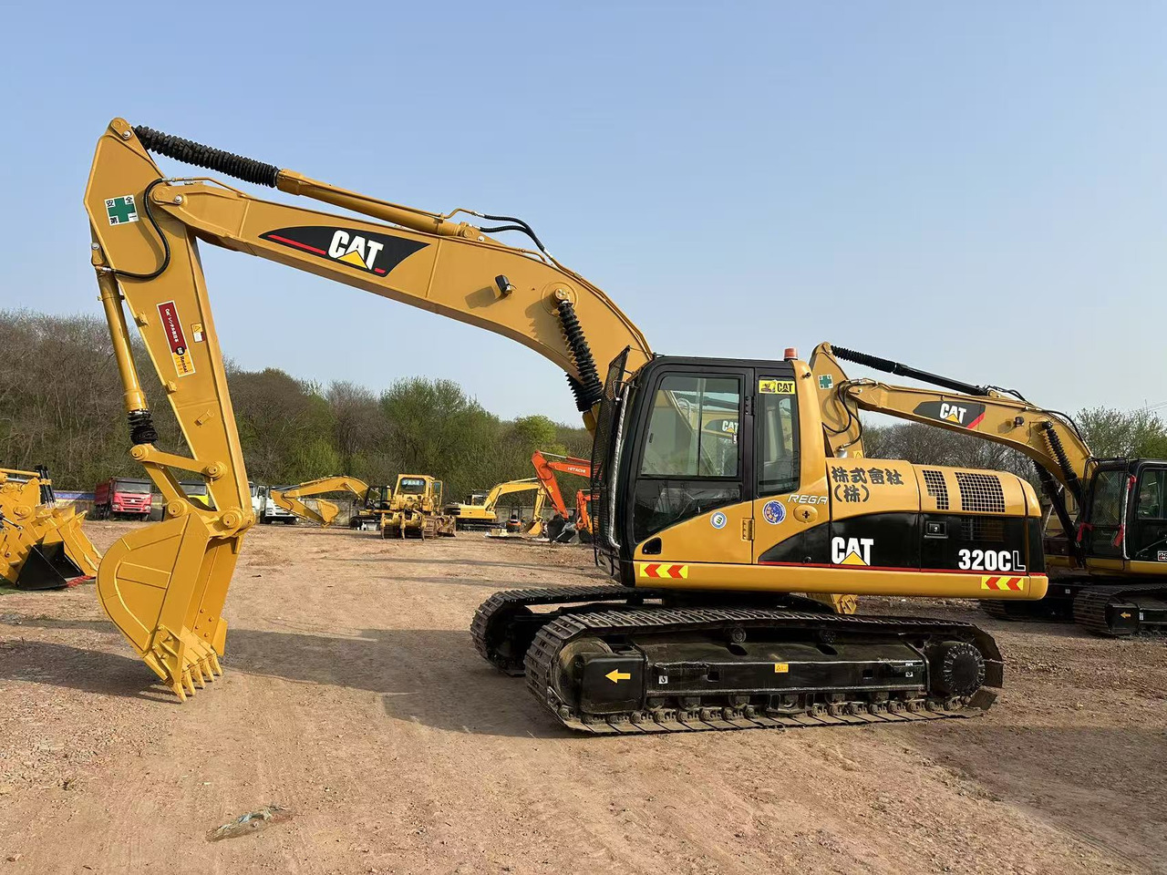 CATERPILLAR 320C - Гусеничный экскаватор: фото 2 CATERPILLAR 320C - Гусеничный экскаватор: фото 2