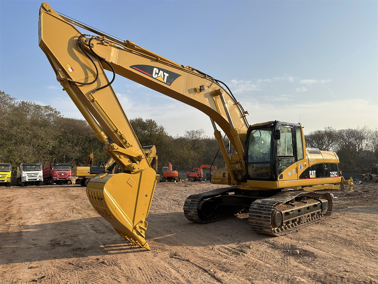 CATERPILLAR 325C - Гусеничный экскаватор: фото 4 CATERPILLAR 325C - Гусеничный экскаватор: фото 4