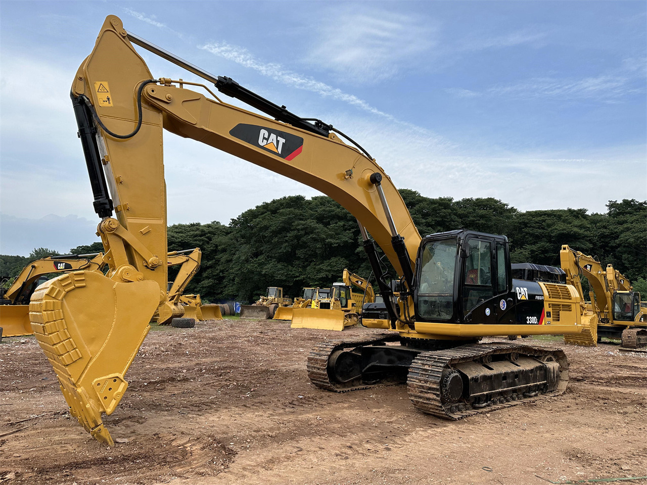 CATERPILLAR 330DL - Гусеничный экскаватор: фото 2 CATERPILLAR 330DL - Гусеничный экскаватор: фото 2