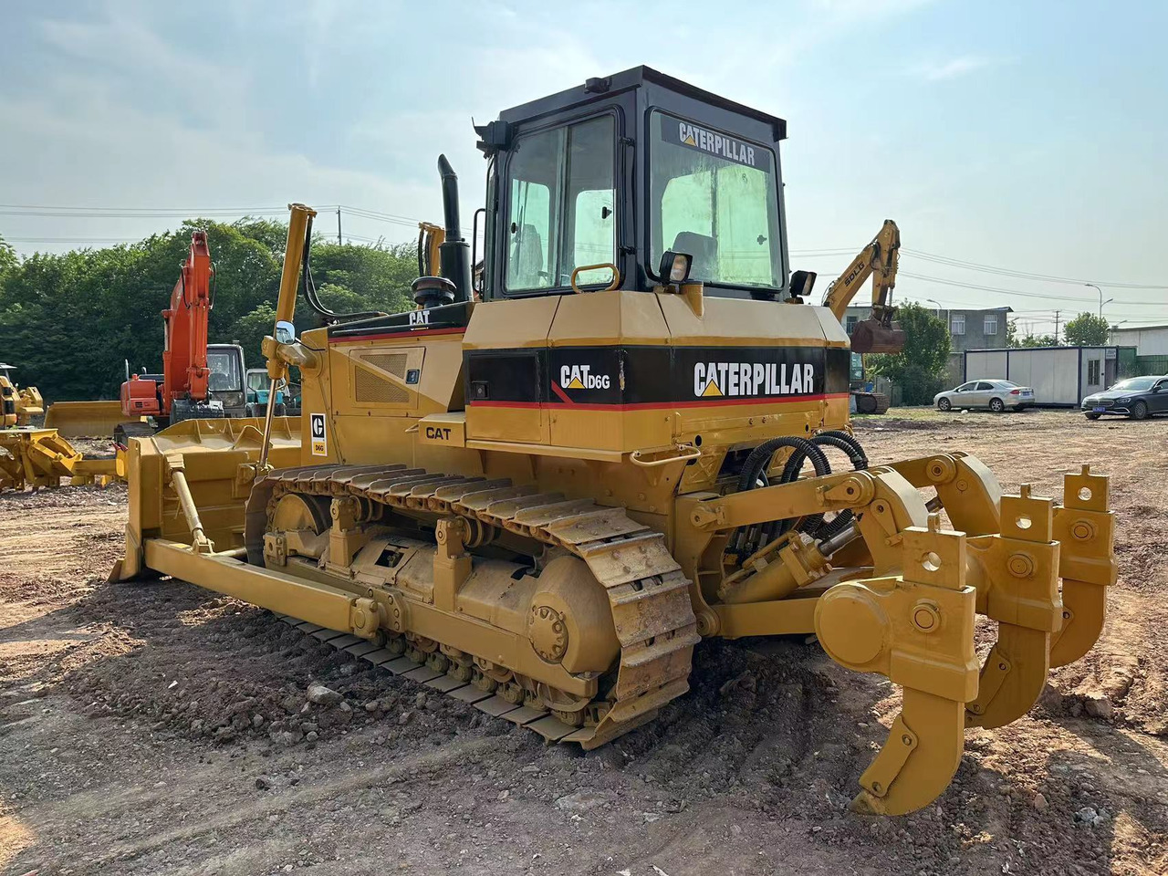 CATERPILLAR D6G Crawler Dozer - Бульдозер: фото 1 CATERPILLAR D6G Crawler Dozer - Бульдозер: фото 1