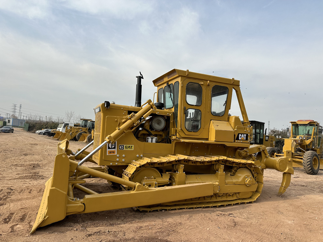CATERPILLAR D7G - Бульдозер: фото 1 CATERPILLAR D7G - Бульдозер: фото 1