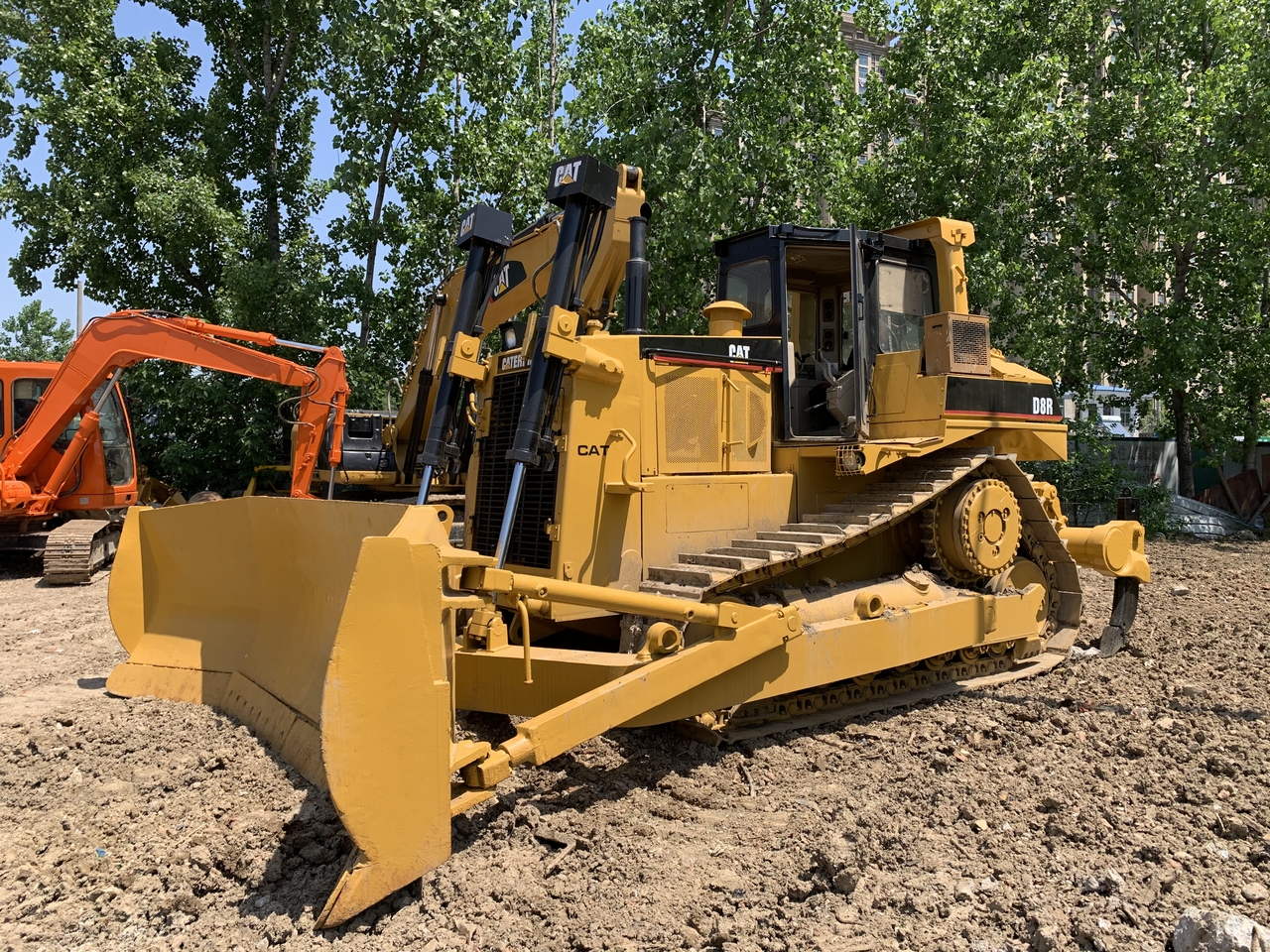 Бульдозер CATERPILLAR D8R: фото 1
