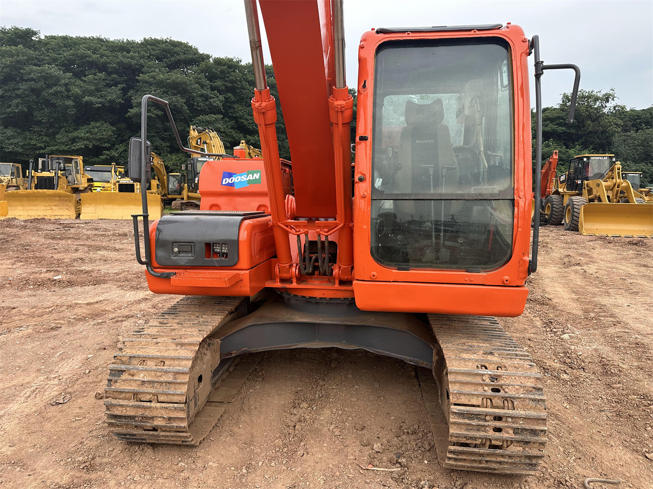 Гусеничный экскаватор Doosan DX120: фото 8
