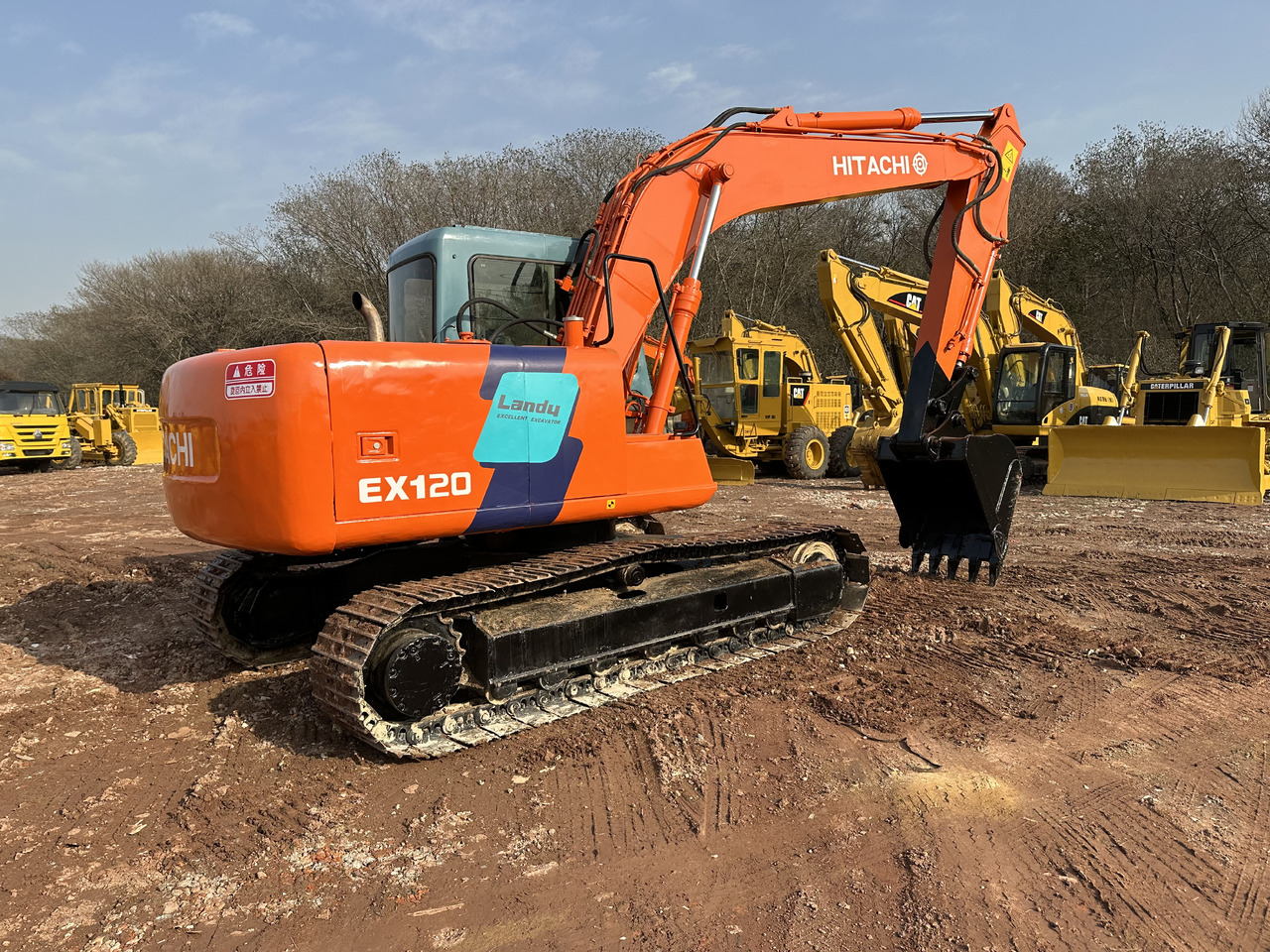 HITACHI EX120 - Гусеничный экскаватор: фото 2 HITACHI EX120 - Гусеничный экскаватор: фото 2