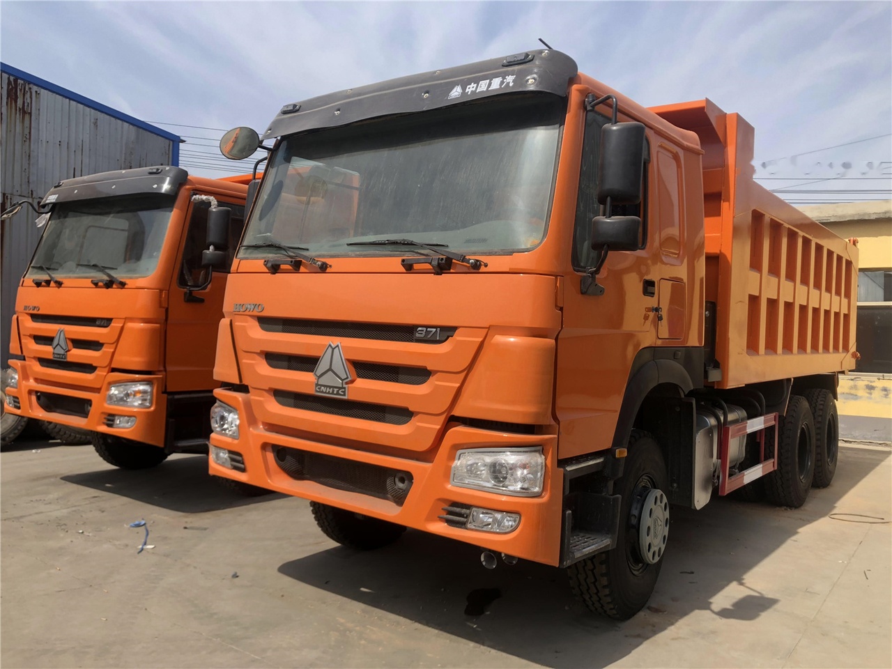 SINOTRUK HOWO 371 Dump truck - Самосвал: фото 1 SINOTRUK HOWO 371 Dump truck - Самосвал: фото 1