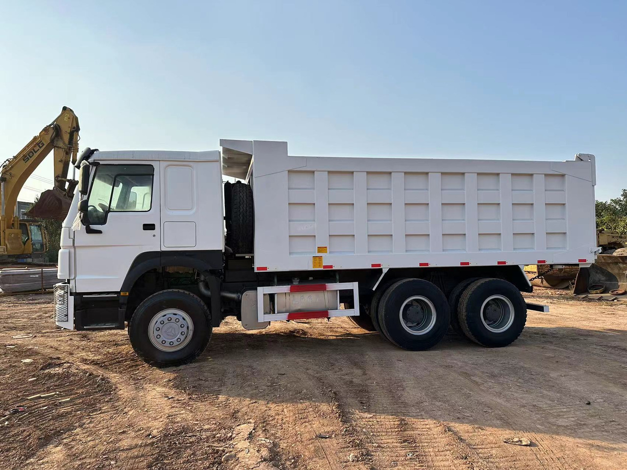 Самосвал для транспортировки силоса SINOTRUK HOWO HOWO 371 6x4: фото 6