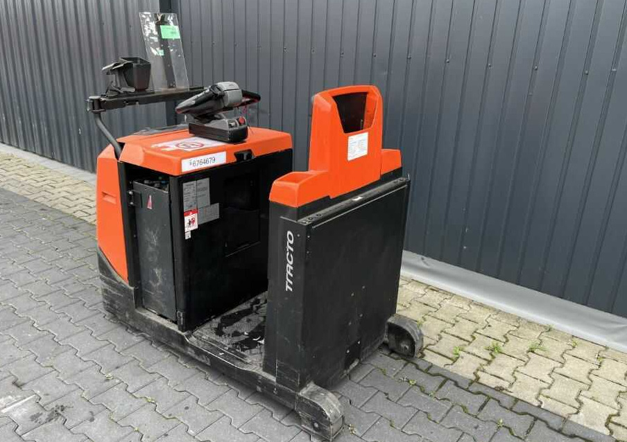 BT TSE300 - Складской тягач: фото 3 BT TSE300 - Складской тягач: фото 3