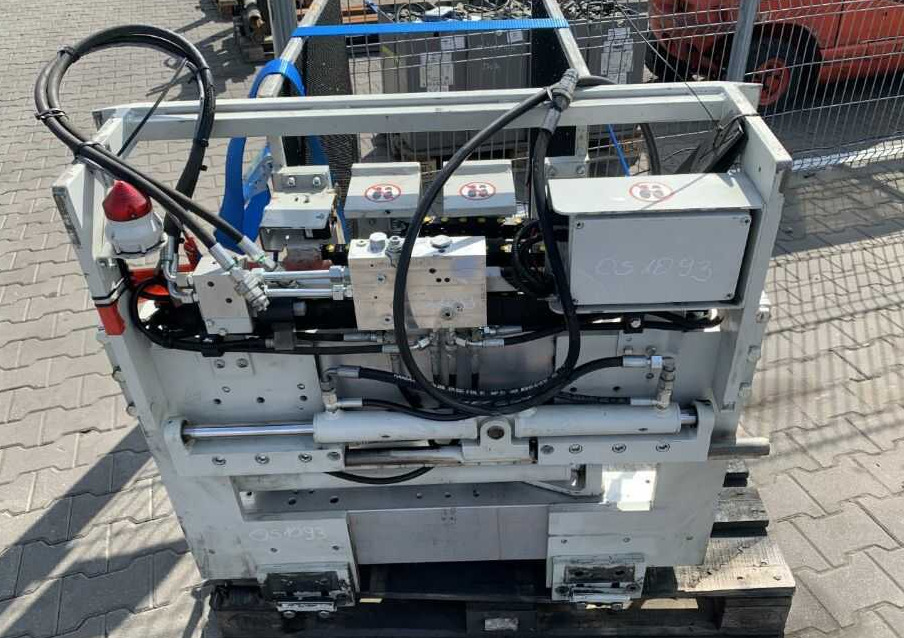 Cascade UTB2-08-1011 R1, Kartonklammer - Захват для Погрузочно-разгрузочной техники: фото 3 Cascade UTB2-08-1011 R1, Kartonklammer - Захват для Погрузочно-разгрузочной техники: фото 3