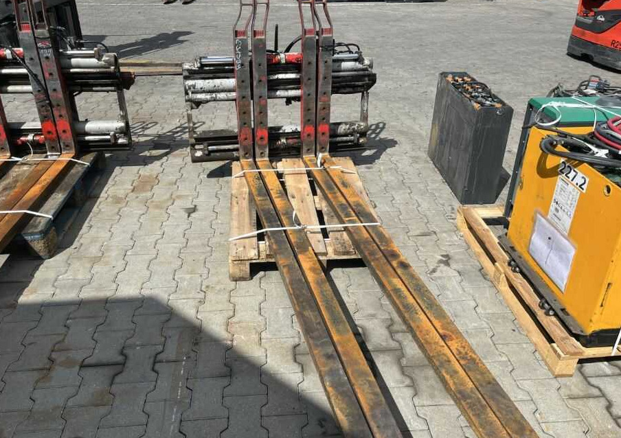 Durwen DPK 25C-SP - Вилы: фото 4 Durwen DPK 25C-SP - Вилы: фото 4