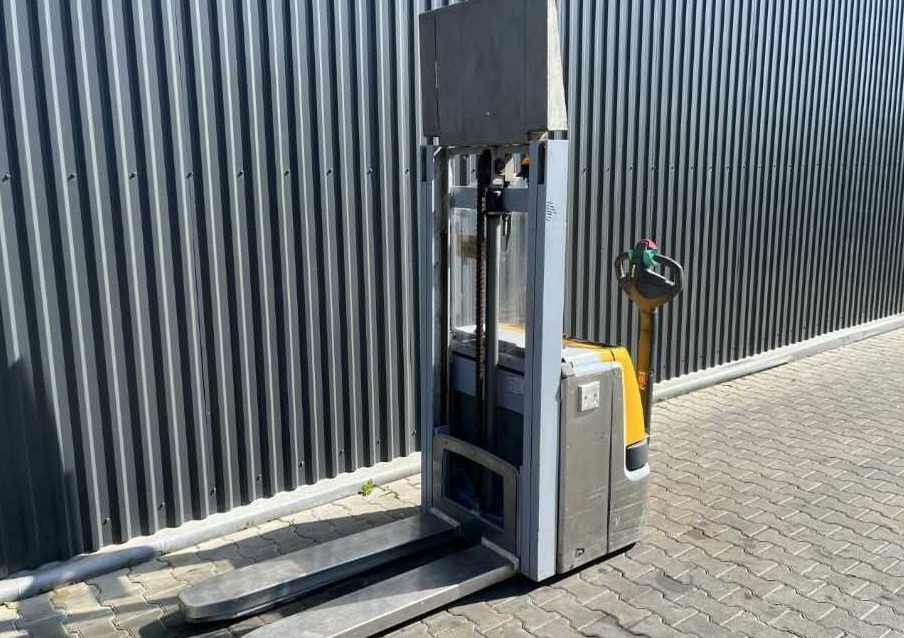 Jungheinrich EJC112z - Штабелер: фото 1 Jungheinrich EJC112z - Штабелер: фото 1