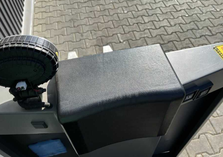 Сборщик заказов Jungheinrich EKS110: фото 9