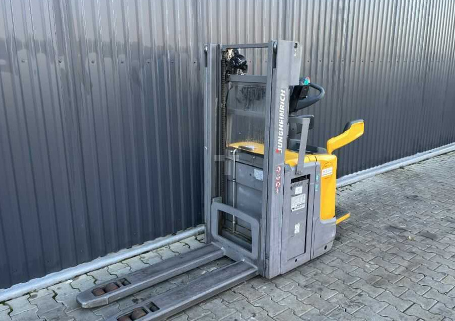 Jungheinrich ERC214z - Штабелер: фото 1 Jungheinrich ERC214z - Штабелер: фото 1