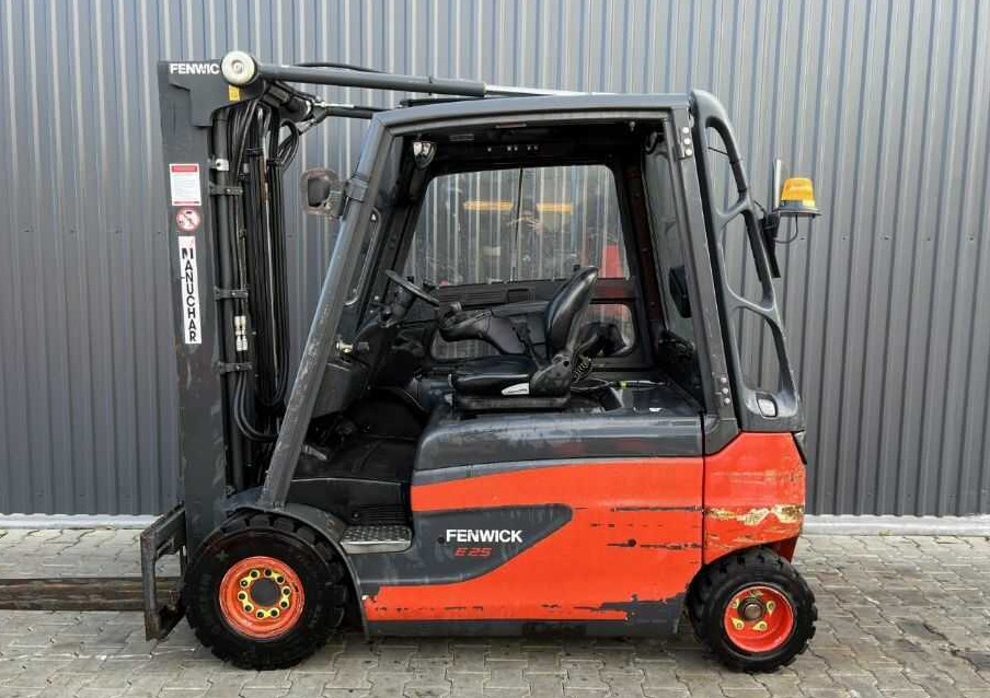 Linde E25L-01 - Электропогрузчик: фото 2 Linde E25L-01 - Электропогрузчик: фото 2