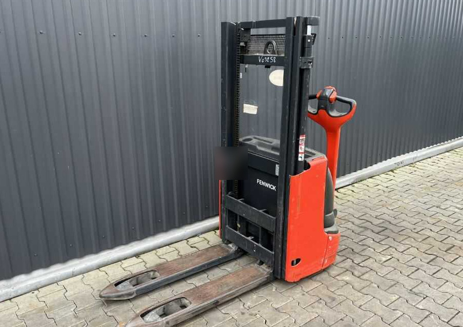 Linde L10B - Штабелер: фото 1 Linde L10B - Штабелер: фото 1