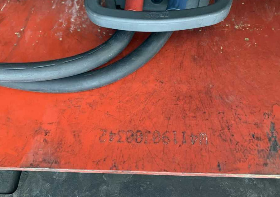 Linde P30C - Складской тягач: фото 4 Linde P30C - Складской тягач: фото 4