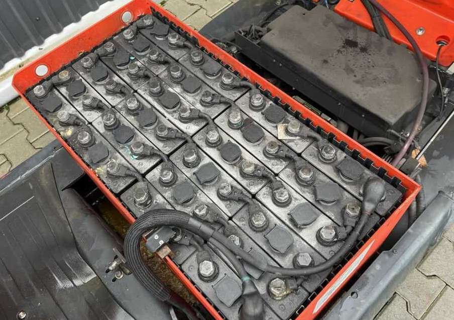 Linde P60Z - Складской тягач: фото 2 Linde P60Z - Складской тягач: фото 2