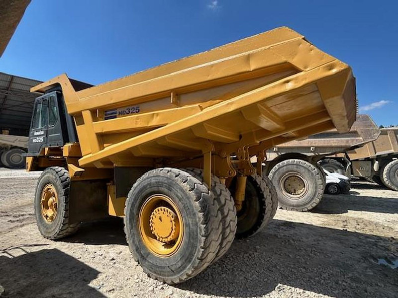 Komatsu HD325-6KE - Внедорожный самосвал: фото 5 Komatsu HD325-6KE - Внедорожный самосвал: фото 5