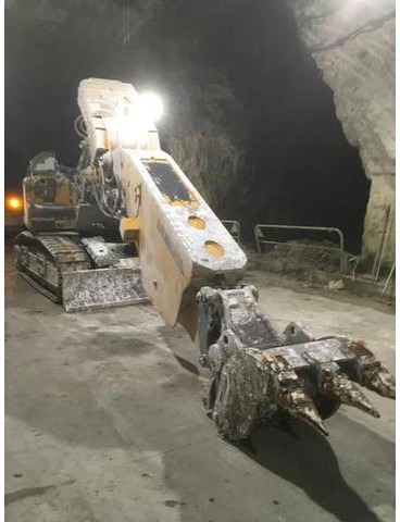 Liebherr R 944 C - Гусеничный экскаватор: фото 2 Liebherr R 944 C - Гусеничный экскаватор: фото 2